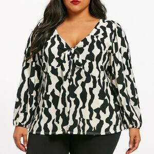 Ava & Viv Top Women's Size 2x Sweetheart Neck Tie-Front Black Cream Academia